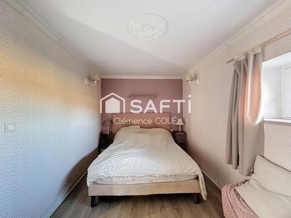 Magnifique longère en campagne de Bécon les granits