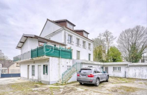 Immeuble de 341,47 m²