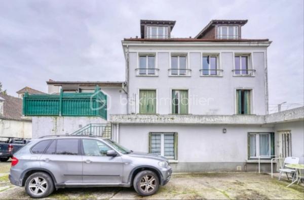 Immeuble de 341,47 m²