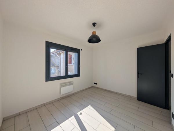 Vente / Appartement T3 à Vias (34450)
