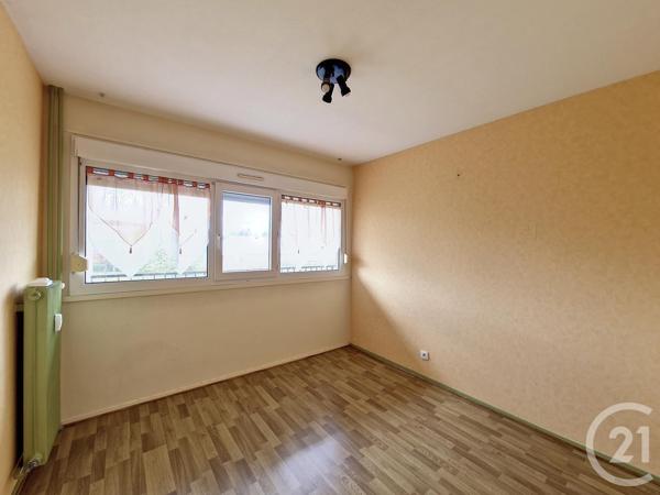 Appartement F4 à vendre  4 pièces - 79,66 m2 VITTEL - 88