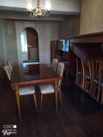 Maison d'habitation avec maison non habitable attenante  à usage débarras (dépendances et terrain).