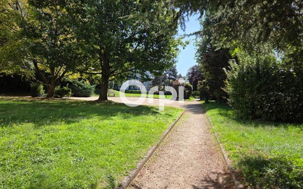 Appartement à vendre    4 pièces • 94,38 m2 Meyzieu