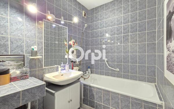 Appartement à vendre    4 pièces • 94,38 m2 Meyzieu