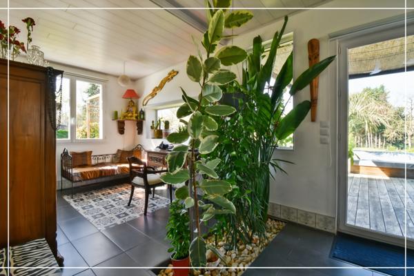 Maison de charme rénovée avec prestations modernes, 4 pièces CHATEAUMEILLANT (18)