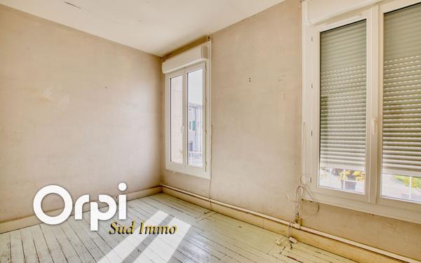 Maison à vendre    6 pièces •  Chomérac