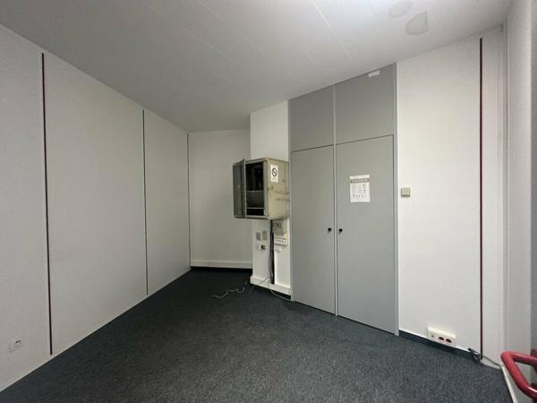 BUREAUX à LOUER de 122 m²