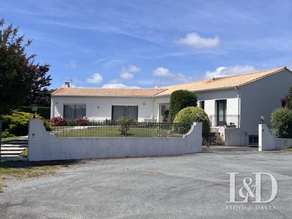 Grande maison avec piscine sur 3270m² de terrain