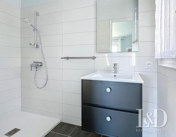 Grande maison avec piscine sur 3270m² de terrain