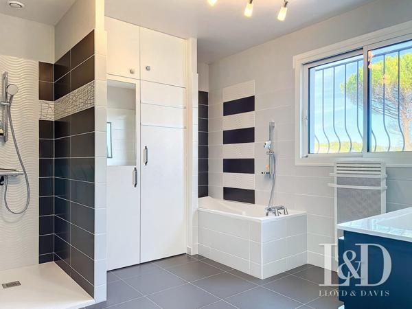 Grande maison avec piscine sur 3270m² de terrain