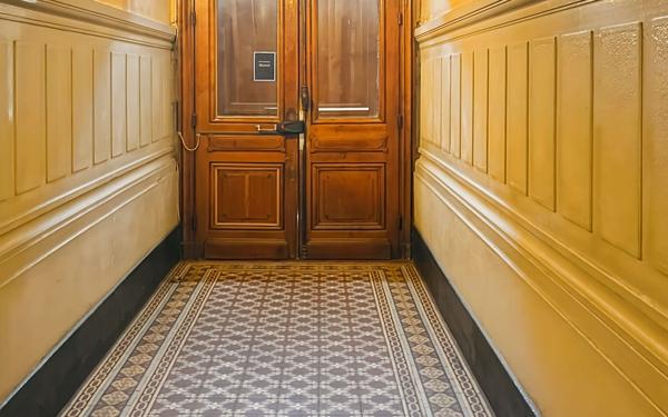 Appartement à vendre    7 pièces • 200 m2 Lyon 7