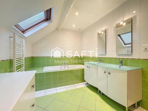 Bâtisse dans un style vigneronne 5 pièces localisée dans un environnement agréable