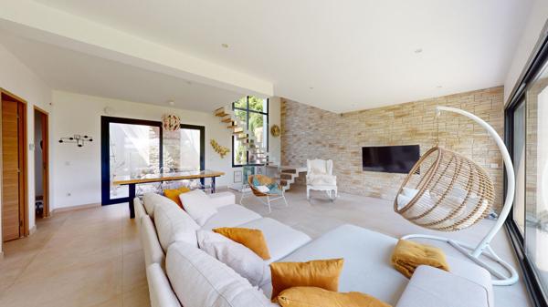 Villa moderne 7p 3ch 205 m2 + vue sur Paris