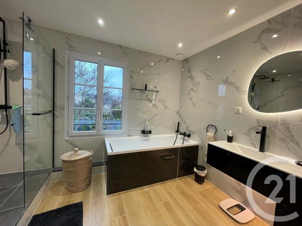 Maison à vendre  6 pièces - 159,80 m2 CERGY - 95