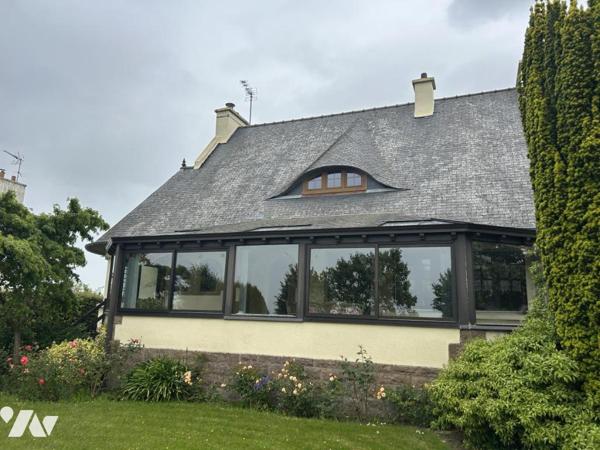 Maison de 140 m²/ 2 logements possibles/ grand garage