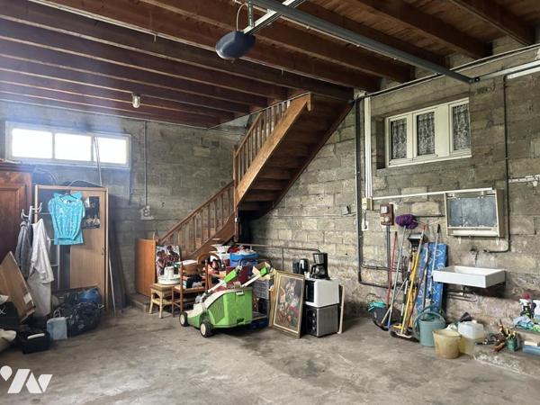 Maison de 140 m²/ 2 logements possibles/ grand garage