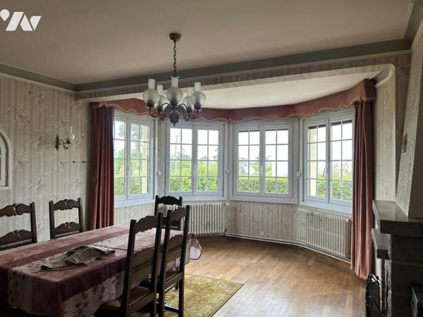 Maison de 140 m²/ 2 logements possibles/ grand garage