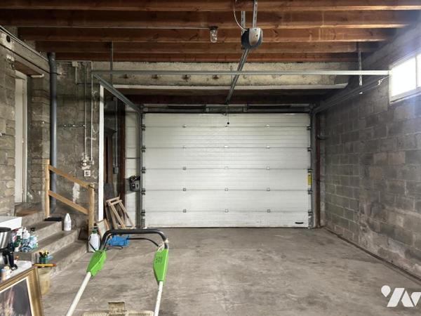 Maison de 140 m²/ 2 logements possibles/ grand garage
