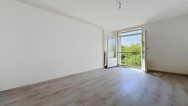 Vente / Appartement T4 à Vénissieux (69200)