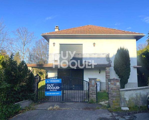 Vente d'une maison plain pied surélevé de 9 pièces au Rebberg