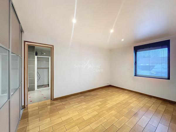 MAISON D'ARCHITECTE DE PLUS DE 250M2 HABITABLE 5 CHAMBRES