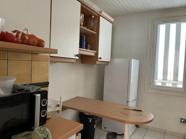 Lyon (69008) LYON 8, LA BUIRE-BATAILLE, T3 LUMINEUX, BALCON, CAVE, PARKING