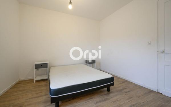 Immeuble à vendre    7 pièces • 146 m2 Armentières