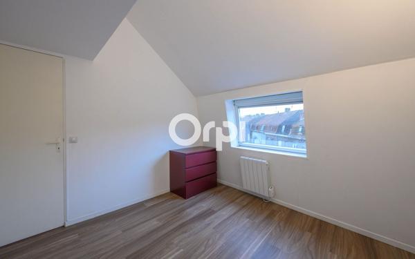 Immeuble à vendre    7 pièces • 146 m2 Armentières