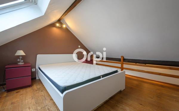 Immeuble à vendre    7 pièces • 146 m2 Armentières