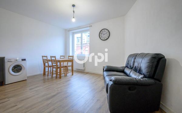 Immeuble à vendre    7 pièces • 146 m2 Armentières