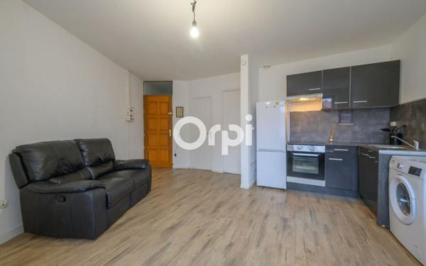 Immeuble à vendre    7 pièces • 146 m2 Armentières