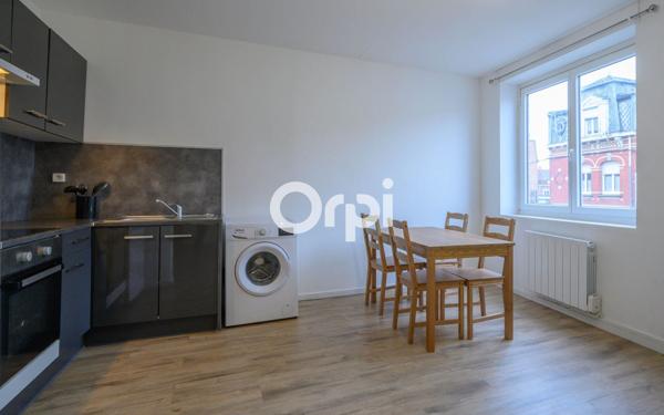 Immeuble à vendre    7 pièces • 146 m2 Armentières