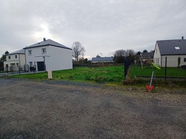 PUTOT-EN-BESSIN ! Terrain de 562 m². 116 200 €.