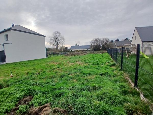 PUTOT-EN-BESSIN ! Terrain de 562 m². 116 200 €.