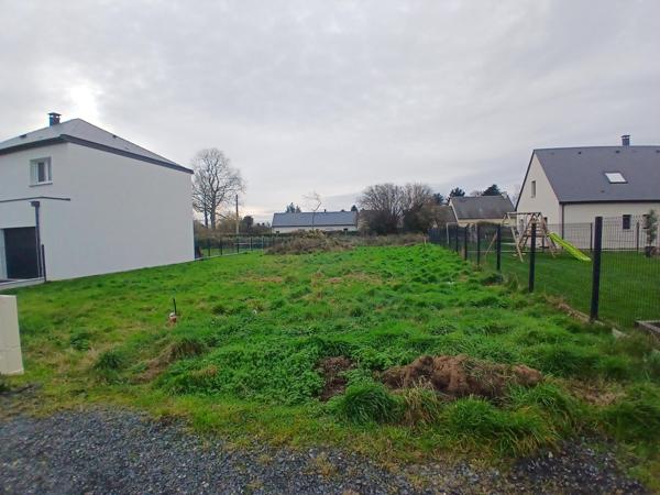 PUTOT-EN-BESSIN ! Terrain de 562 m². 116 200 €.