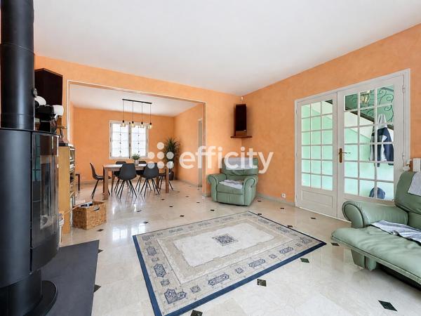 Maison
         6 pièces
        - 153 m² Exclusivité 448 000 € *