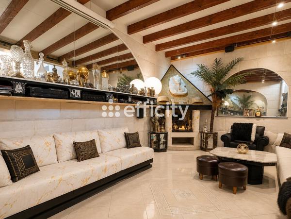 Maison
         6 pièces
        - 140 m² 650 000 € *