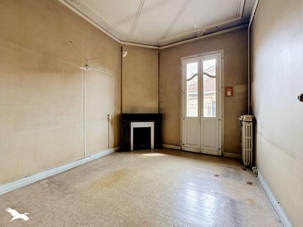 Appartement 360 000 € Bordeaux 4 p 100 m² DPE D