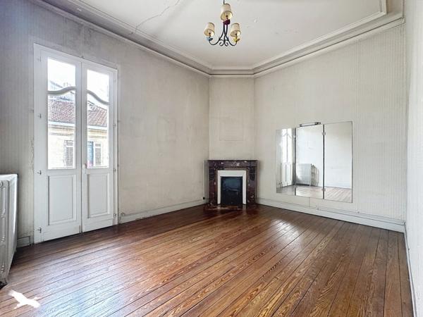 Appartement 360 000 € Bordeaux 4 p 100 m² DPE D