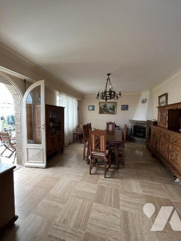 MAISON - PLEUVEN