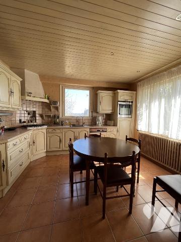 MAISON - PLEUVEN