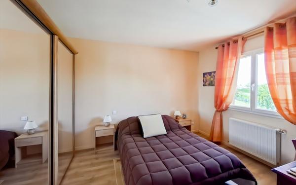 Maison à vendre    5 pièces •  Grisolles