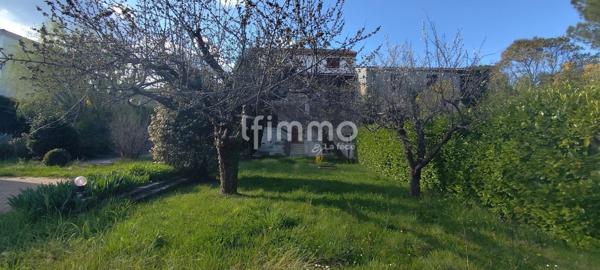 Maison de caractère 175 m² avec terrain, dépendances et vue Durance