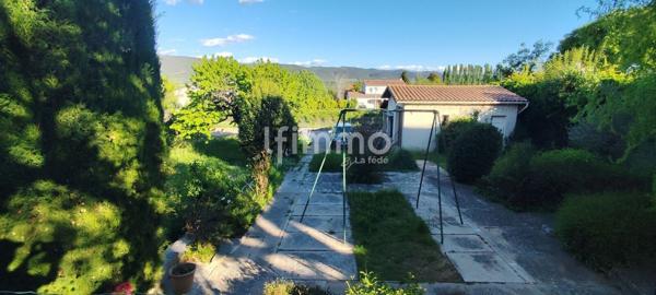 Maison de caractère 175 m² avec terrain, dépendances et vue Durance