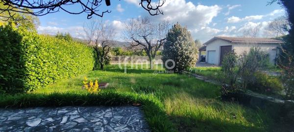 Maison de caractère 175 m² avec terrain, dépendances et vue Durance