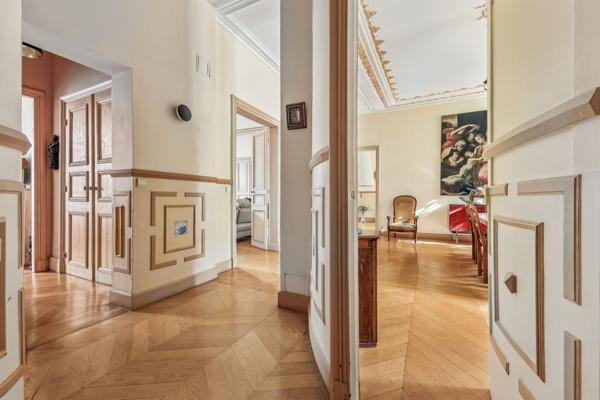 Vente Appartement de luxe Paris 8 6 Pièces 205 m²