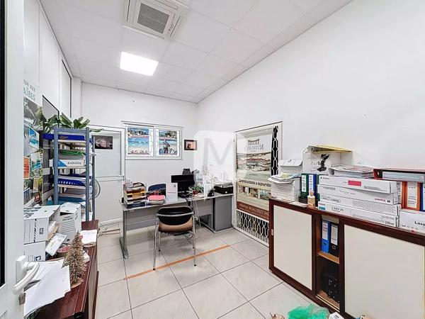 DPT GUYANE, à louer CAYENNE Local/Bureau de 183 m2