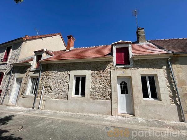 Vente
                Maison90 m² - 3 Pièces -
                    CHARENTON DU CHER (18210)