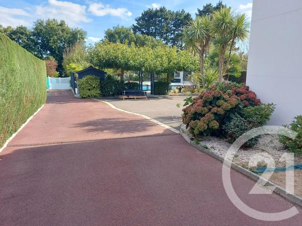 Maison à vendre  5 pièces - 131 m 2   LA BAULE  - 44