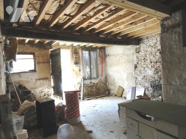CHEZY SUR MARNE - Maison de type 5 d'environ 95 m², avec garage non attenant et terrain